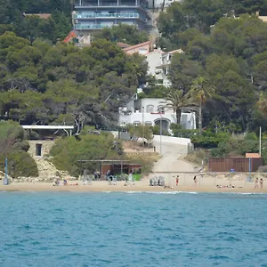 https://pool-beach-golf-hard-rock-in-salou.top-hotels-tarragona.com